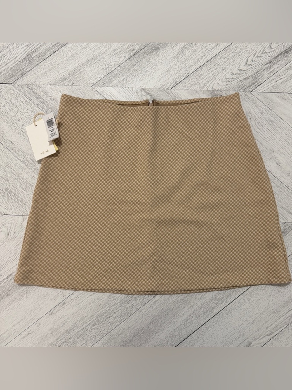 Aritzia | NWT Wilfred Classic Mini Skirt - Size 14